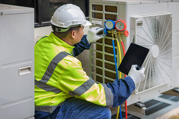 Professional Hvac technician working in Palm City, FL